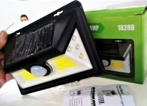 Imagen 3 de 3 de Lámpara Panel Solar Ideal Para Jardines Y Parques.