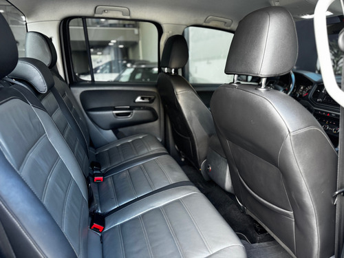 Volkswagen Amarok 3.0 Highline Cab. Dupla V6 4x4 Aut. 4p