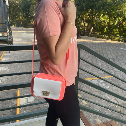 Imagem 4 de 6 de Bolsa Petite Jolie Nic Feminina Transversal Pequena Original