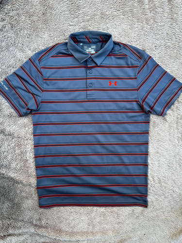 Playera Deportiva De Rayas Under Armour Talla S De Hombre (Usado)