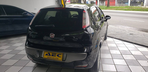 Fiat Punto 1.6 Essence 16v Flex 4p Automatizado
