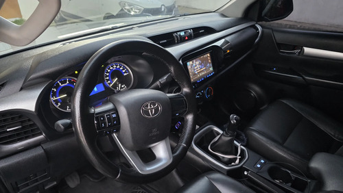 Toyota Hilux 2.4l