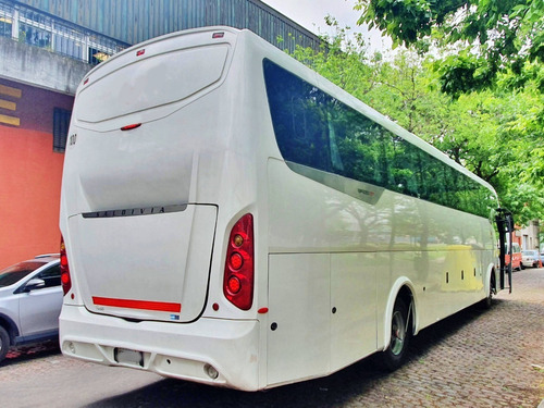 Imagen 3 de 10 de Omnibus Mercedes Benz 500 2014 Saldivia 46 Con Baño