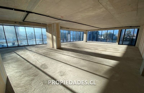 Imagen 1 de 7 de Oficina Arriendo Av. La Dehesa - Autopista Costanera Norte
