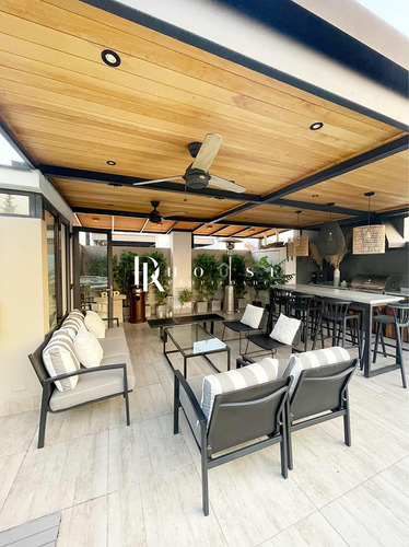 Excelente Penthouse Azotea Equipada/vista Norte/3d+ Servicio