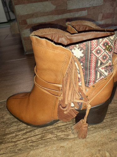 Botas De Cuero Clavo Y Canela