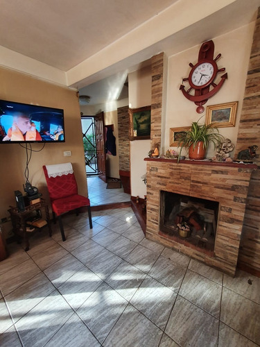 Imagen 4 de 16 de Hermoso Duplex 4 Ambientes Con Parque Privado Y Cochera