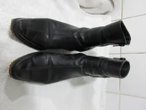 Comprar Botas Negras De Cuero, Media Caña, Sarkany! Muy Buen Estado!