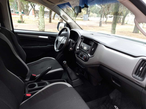 Imagen 8 de 10 de Chevrolet S10 Cd 2.8 Td 4x2 Ls 2018