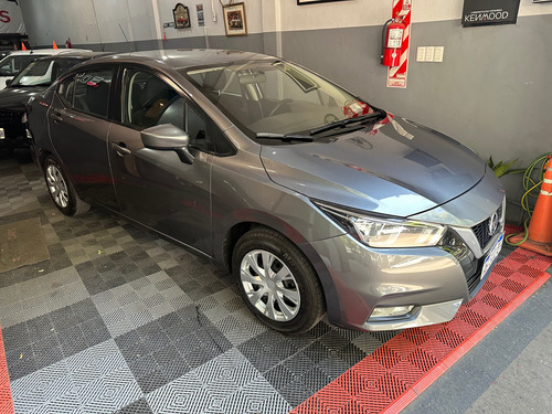 Nissan Versa 1.6 Sense