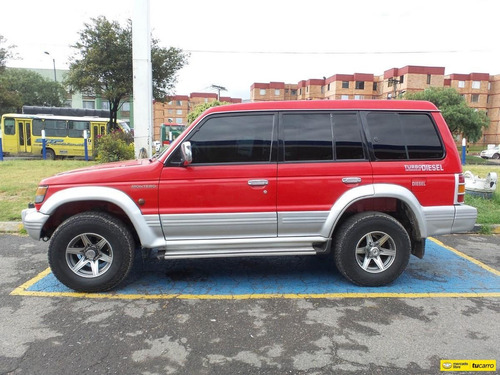 Mitsubishi Montero Wagon