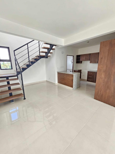 Vendo Moderno Penthouse