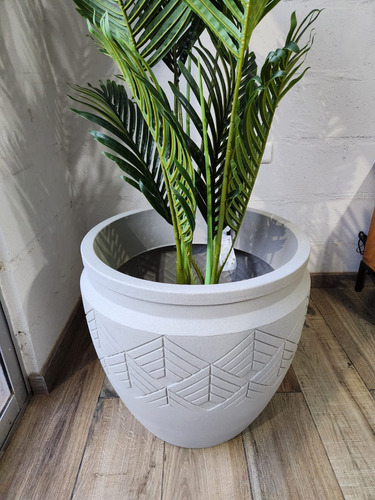 Macetero, Poliresina 53*55 Cm, Ultra Livianos, Marca Japi