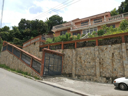 Se Vende Casa En El Cují  - San Antonio De Los Altos