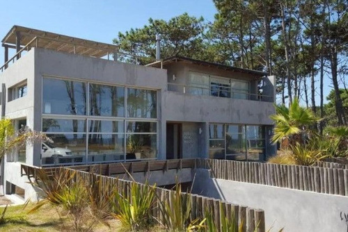 Casa En Venta De 4 Dormitorios En Pinar Del Faro