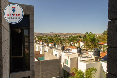 Imagen 4 de 16 de Penthouse Tipo Industrial En Venta Fraccionamiento Jacarandas - (2)
