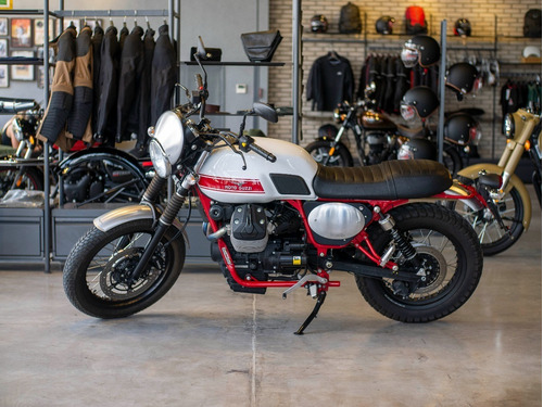 Imagen 1 de 25 de Motoguzzi V7 Stornello Usado Seleccionado