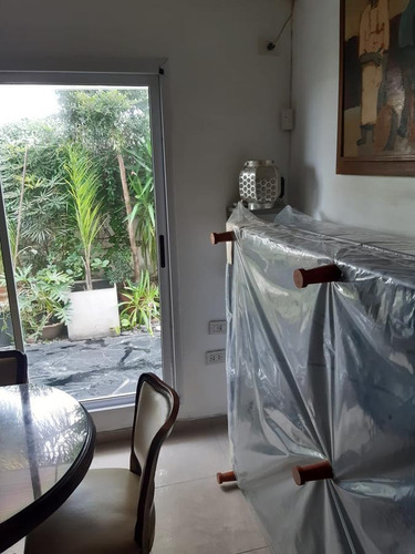 Casa Venta 2 Dormitoris 1 Baño, Patio Con Parrilla Y Cochera - Terreno 280 Mts 2 - Ringuelet