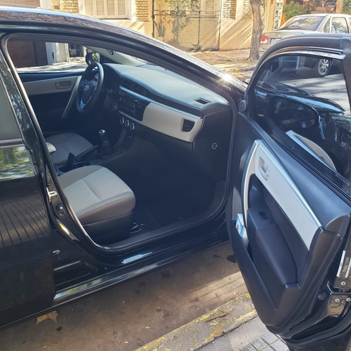 Toyota Corolla Xli 1.8 6m/t