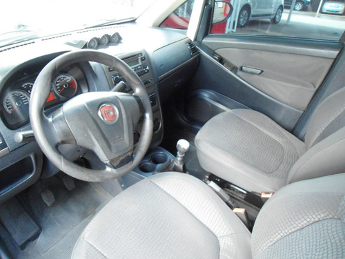 Imagem 5 de 6 de Fiat Idea 1.8 4p Adventure Flex