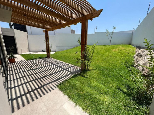 Venta De Casa En Queretaro