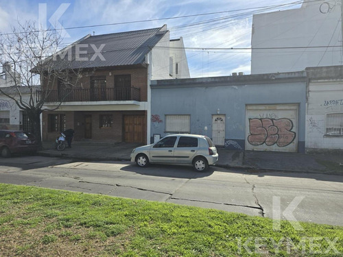Terreno En Venta Av 66 E/ 16 Y 17 - Ideal Inversor Zonificacion Uc/2b -