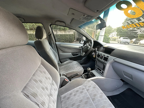 Chevrolet Vectra 2.0 Elegance Flex Power 4p