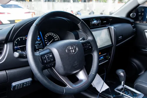 Toyota Fortuner Sr 2.4 At 4x2 2023