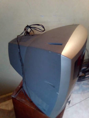 Imagen 3 de 3 de Televisor Marca Phillips De 21' Pulgadas Con Su Control.