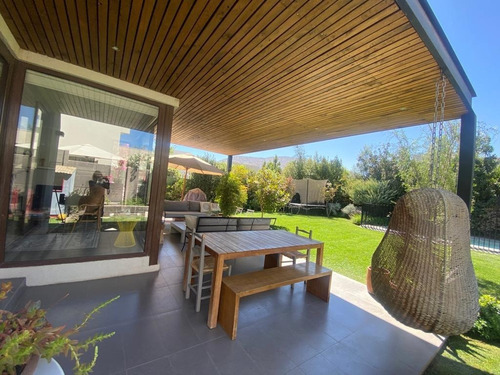 Imagen 1 de 21 de Impecable Casa En Condominio Muy Seguro De Piedra Roja