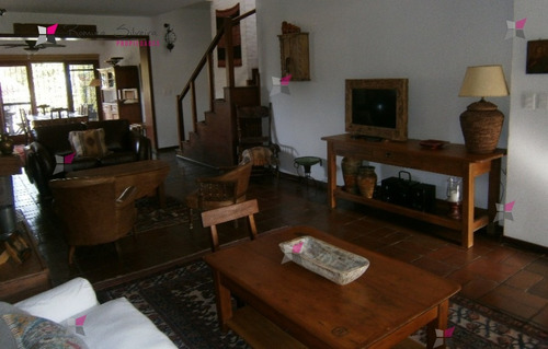 Hermosa Casa En Venta Y Alquiler De Verano - Ref: 7893