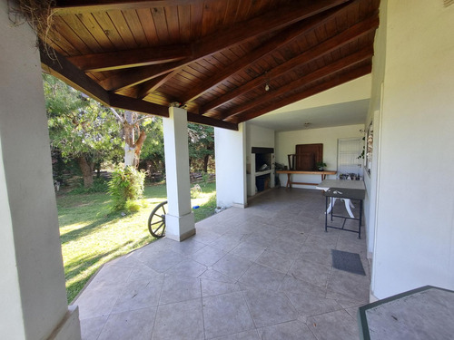 Casa De 2 Dormitorios Al Lago En Solares Del Carcaraña - Pueblo Carcaraes