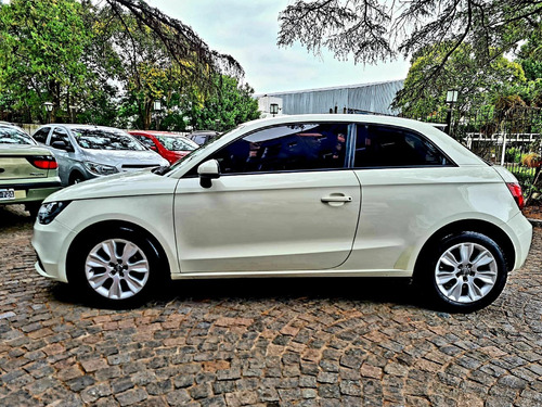 Audi A1 2013 1.2 Attraction Tfsi 86cv