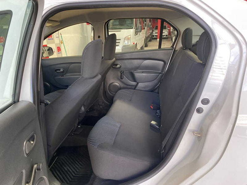 Imagem 9 de 12 de Renault Logan Authentique 1.0 2020