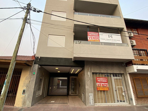 Imagen 3 de 11 de Departamento 2 Ambientes Con Cochera