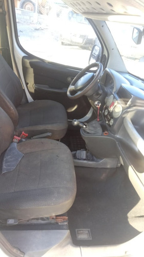 Imagem 4 de 8 de Fiat Doblô