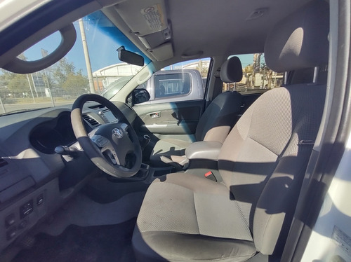Toyota Hilux 4x4 Srv 3.0 Mt