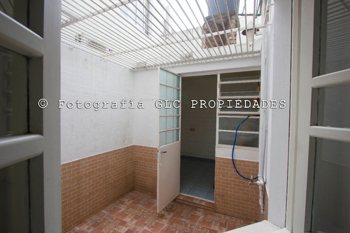 Imagen 10 de 12 de Apartamento De Dos Dormitorios En Tres Cruces Con Entrada Independiente.