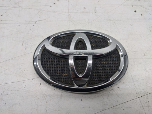 Emblema Frontal Toyota Hilux 2017 Cod. 753120k050b (mr)ok 