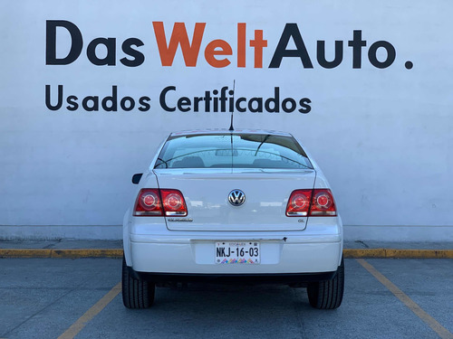 Imagen 4 de 15 de Volkswagen Jetta Clásico 2012 2.0 Gl Team R17 At