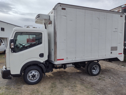 Imagen 4 de 14 de Nissan Cabstar 2.5 3.8 Ton Hd Extendida Ac