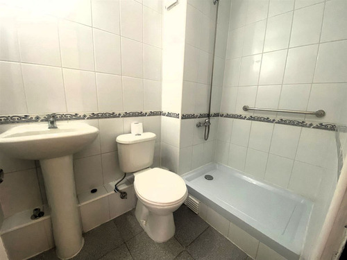 Departamento En Venta De 2 Dorm. En Macul