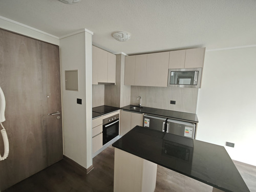 Ref:12591** Arriendo Depto 2d+2b, Refri, Microondas, Te