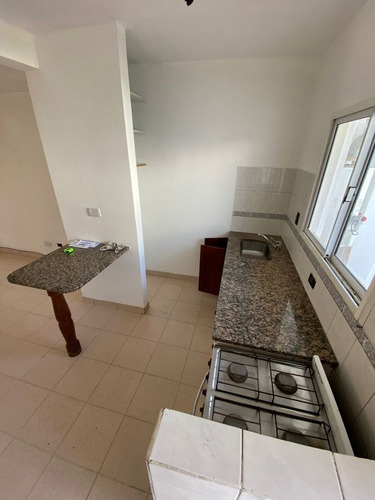 Imagen 7 de 19 de Duplex 2 Amb Con Patio - Interno - Con Renta