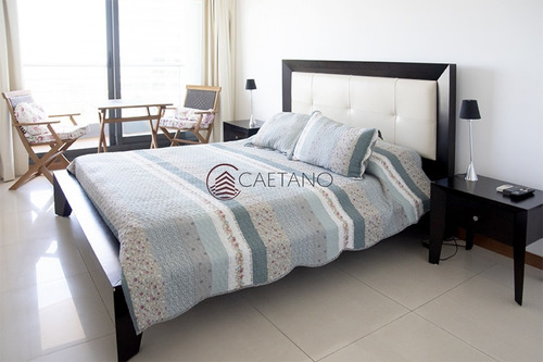 Hermoso Penthouse Con Vista Al Mar.- Ref: 2540