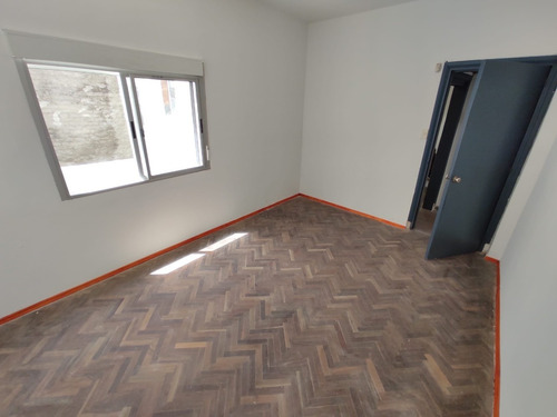 Imagen 9 de 11 de Ideal Inversor!. Av. Italia Con Renta