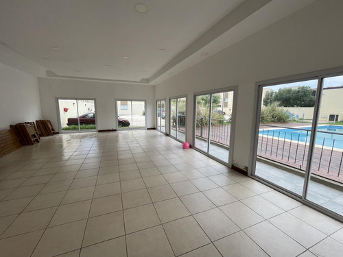 Alquiler Departamento 2 Ambientes Con Cochera - Solares De Moreno Iii - Moreno Sur