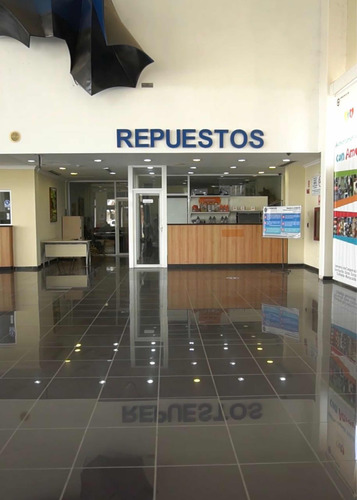 Extraordinario Local Para Concesionario De Autos Bien Ubicad