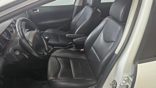 Peugeot 408 1.6 Allure Hdi 115cv