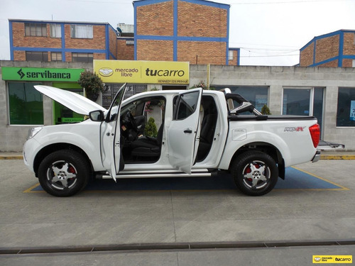 Imagen 11 de 25 de Nissan Frontier Np 300 S 4x4 Doble Cabina